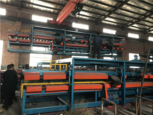 巖棉兩用復(fù)合機(jī)
